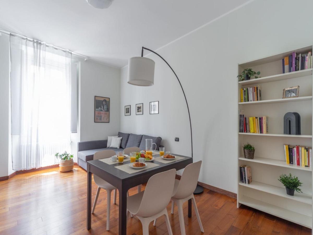 The Rent - Spacious Two-bedroom In Porta Romana Appartement Milan